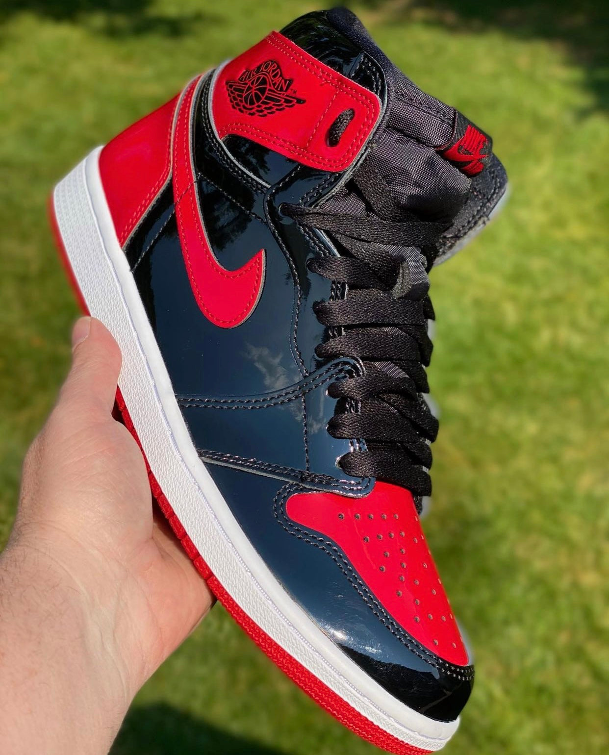 Os detalhes do novo Air Jordan 1 High OG Bred Patent | THE GAME