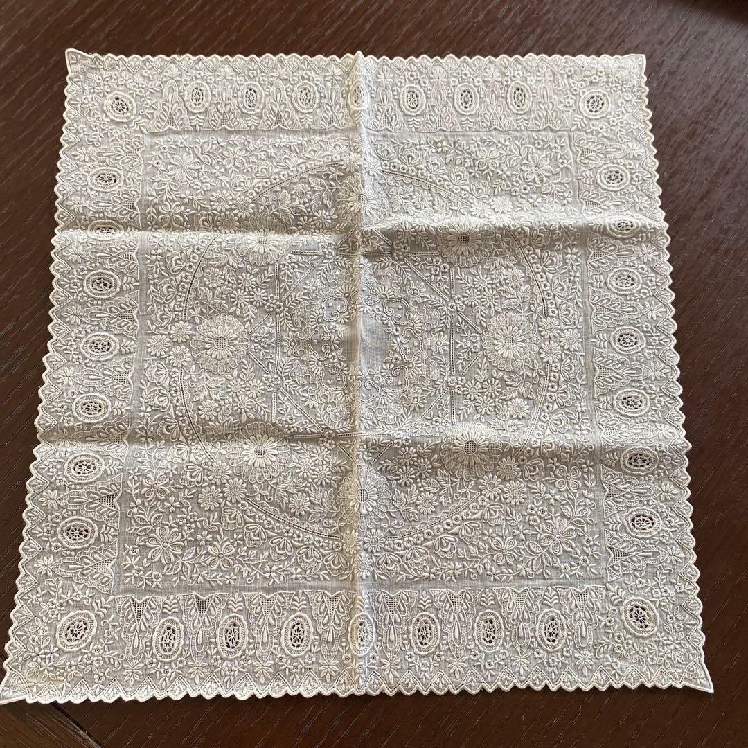 スワトウ 手刺繍 ハンカチ 汕頭 日本橋人形町店限定】汕頭（スワトウ）手刺繍ハンカチーフを特別価格