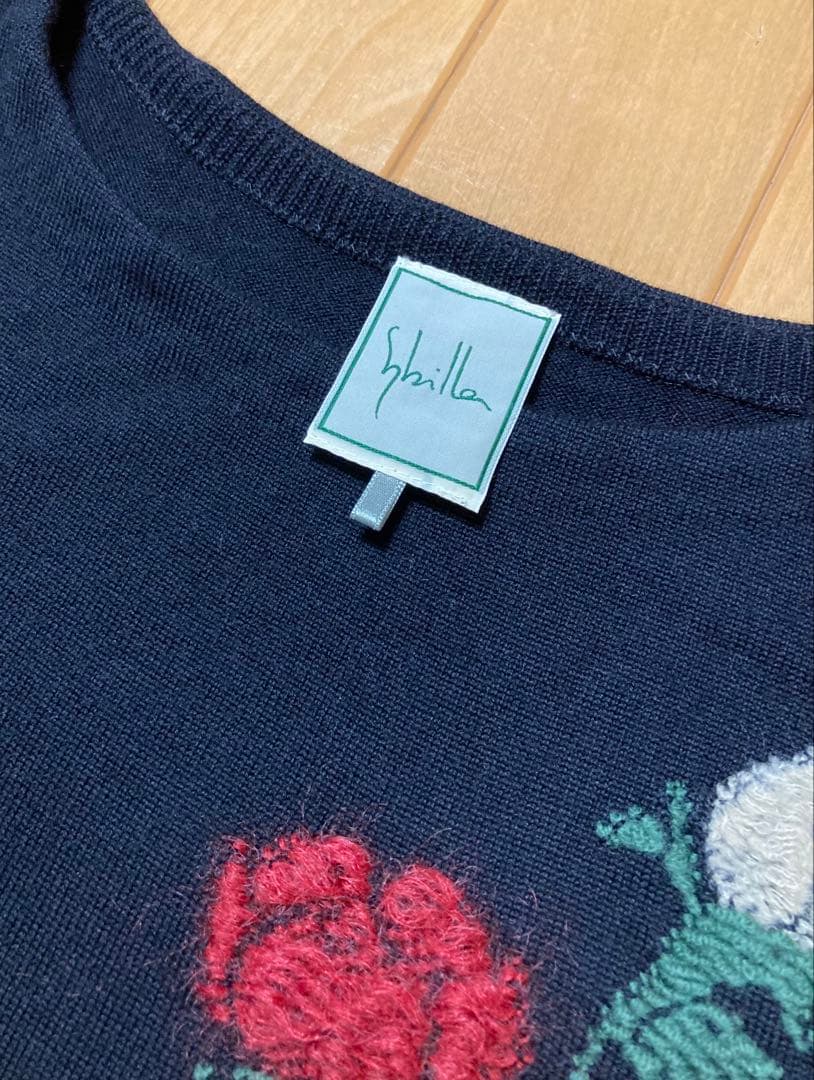 ⭐︎1/18のみタイムSALE⭐︎ シビラ ニットワンピース バラ柄刺繍