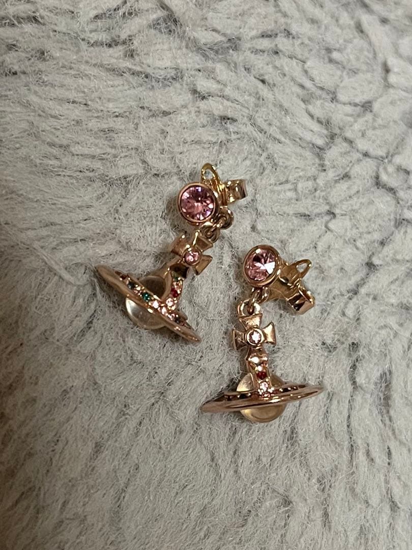 Vivienne Westwood ピアス(両耳用) 楽天市場】Vivienne Westwood ヴィヴィアンウエストウッド ピアス