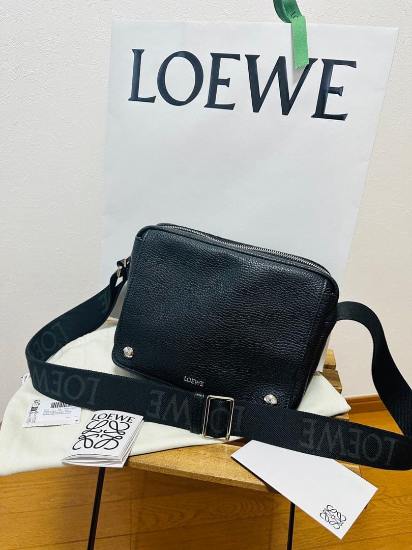 【セール9/15まで】LOEWE ペブル ショルダー バッグ 阪急メンズ大阪購入 ペブル メッセンジャーバッグ ミディアム（サプルグレインカーフ