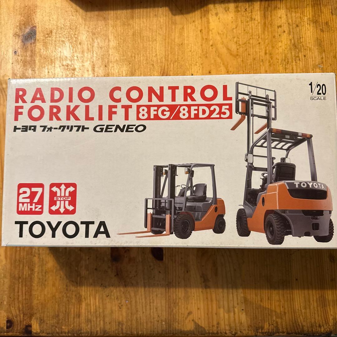 【値下げ】TOYOTA GENEOラジコンフォークリフト 8FG/8FD25 TOYOTA ラジコンフォークリフト 8FG/8FD25 - メルカリ